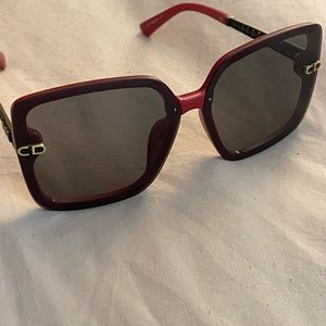 Beautiful Red Sunglasses no sunglass case